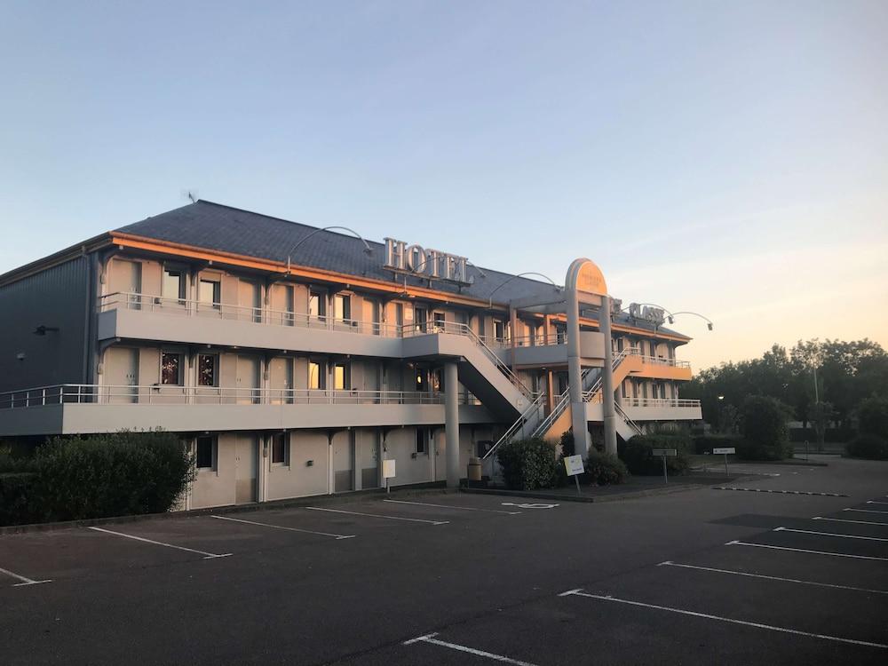 พรีเมียรคลาสฮอนเฟลเออร์ Hotel La Riviere-Saint-Sauveur ภายนอก รูปภาพ
